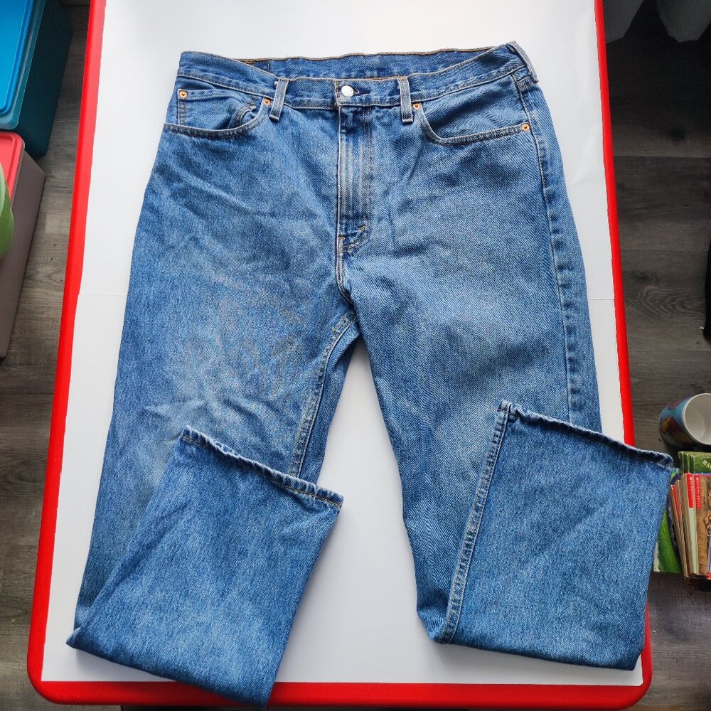 Levi's 516 jeans straight leg medium washed blue men's size 38x30